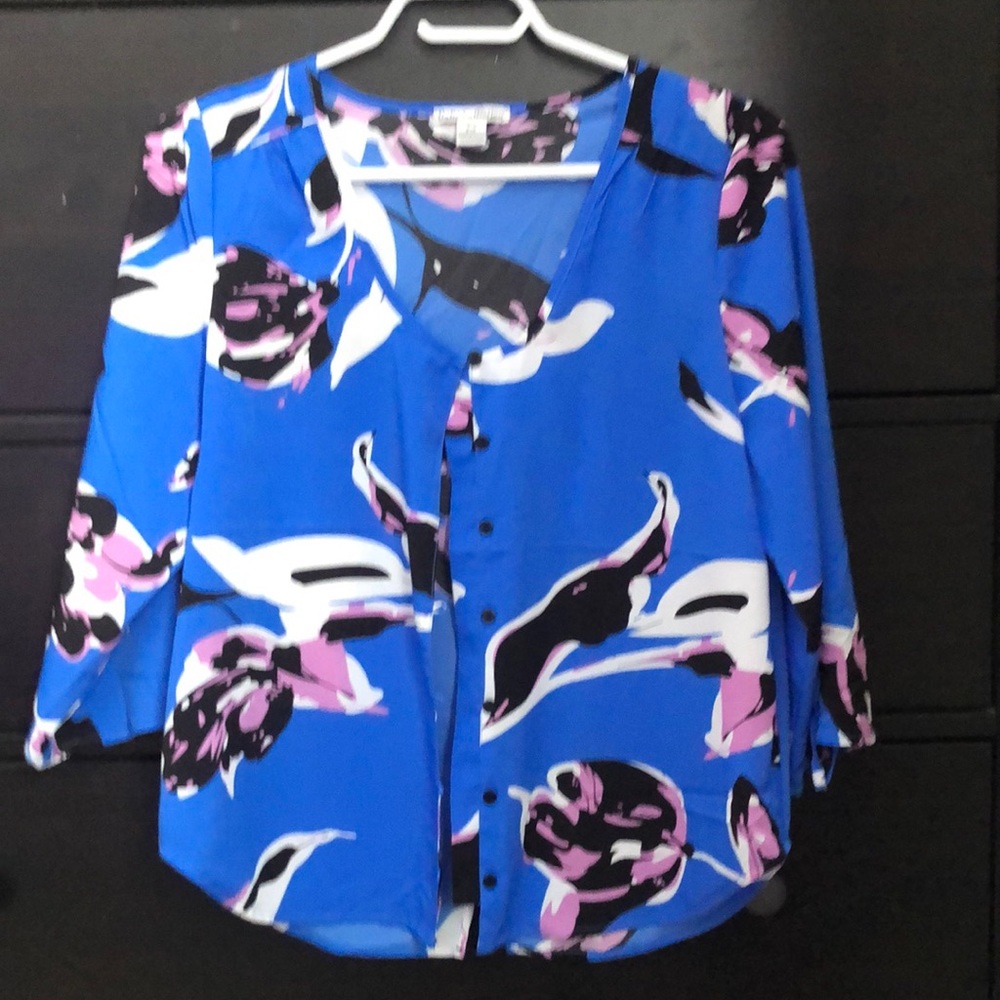 Size Small Vibrant Colors Top